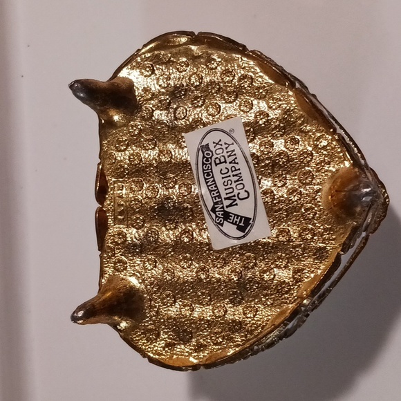 VTG. ⚜️ The  San Francisco Music Box Co. Ceramic Heart Shape Music Box 💝 - Picture 6 of 14